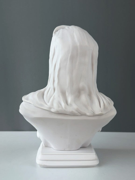 Demeter Goddess of Fertility of the Earth Sculpture, 27 cm - 10.6"