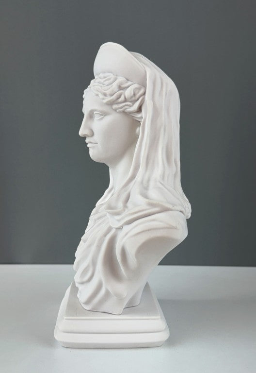 Demeter Goddess of Fertility of the Earth Sculpture, 27 cm - 10.6"