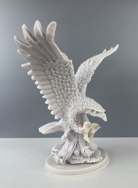 Eagle Sculpture, 30 cm - 11.8 in