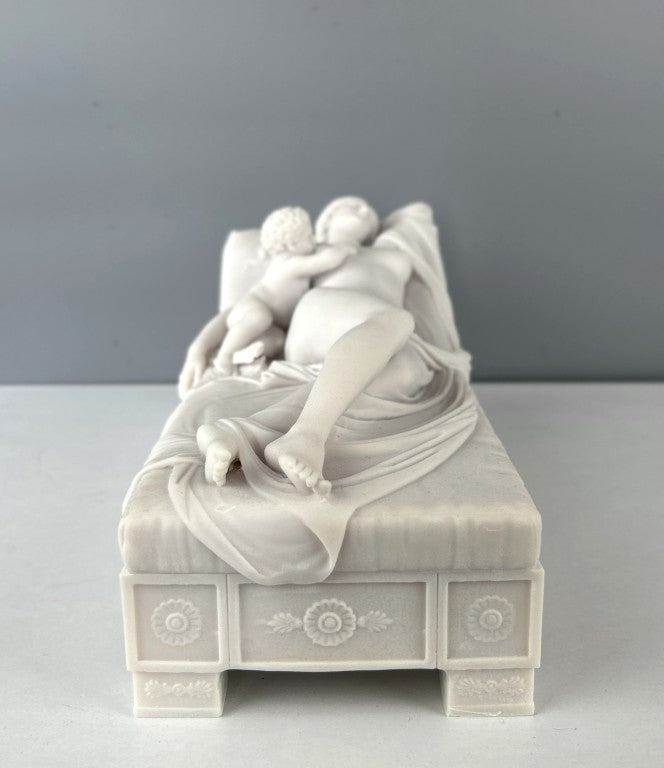 Juno Feeding Infant Hercules Sculpture Art, 29 cm - 11.4 in