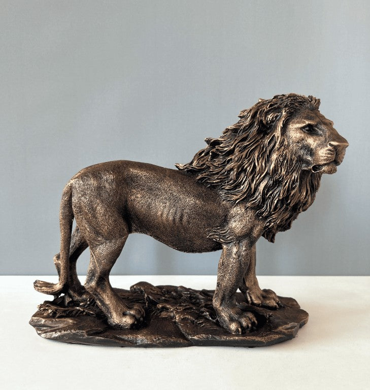 Lion Sculpture, 33 cm - 13 in
