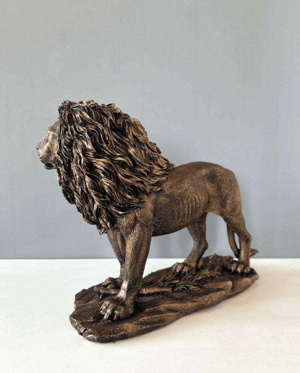 Lion Sculpture, 33 cm - 13 in