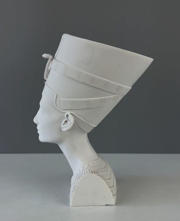 Queen Nefertiti Bust Statue, 23 cm - 9 in