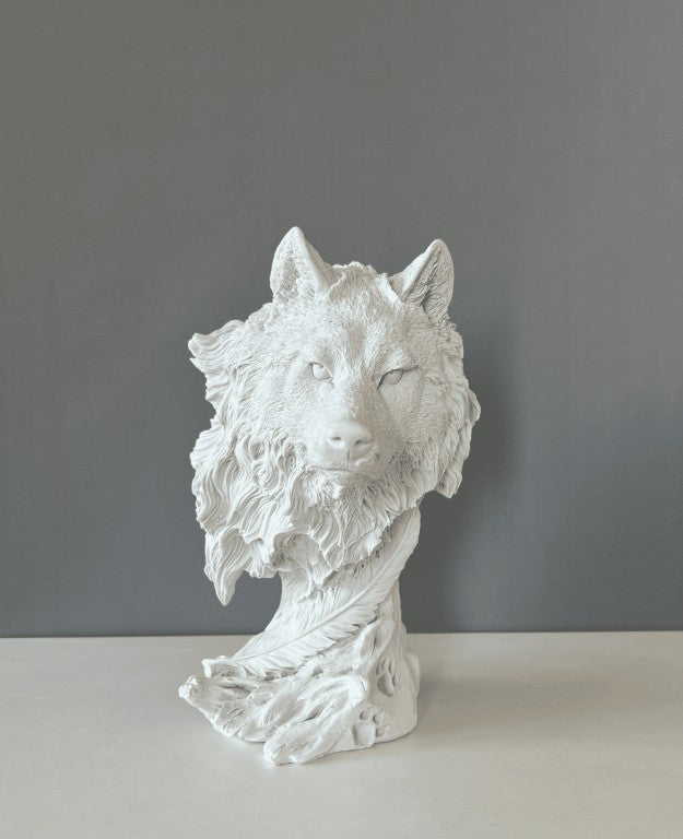 Wolf Statue, 28 cm - 11 in