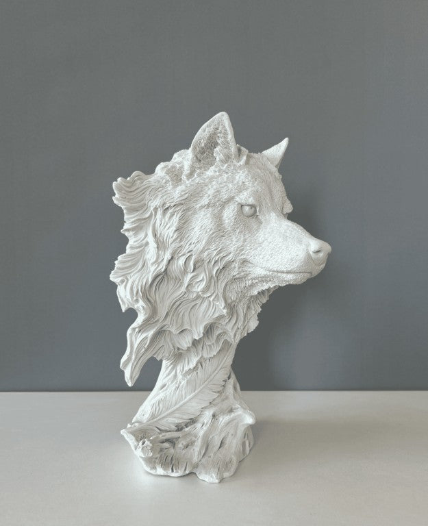 Wolf Statue, 28 cm - 11 in