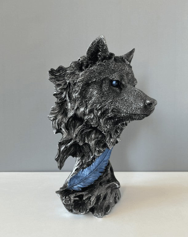 Wolf Statue, 28 cm - 11 in