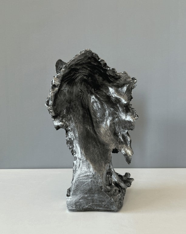 Wolf Statue, 28 cm - 11 in